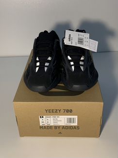 Yeezy 700 alvah