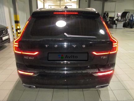 Volvo XC60 2.0 AT, 2020