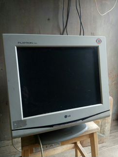 Монитор LG flatron F700B