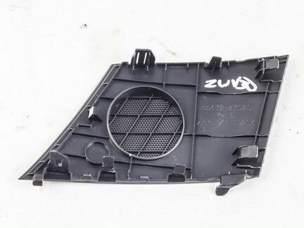 Сетка динамика на торпедо левая Toyota Prius