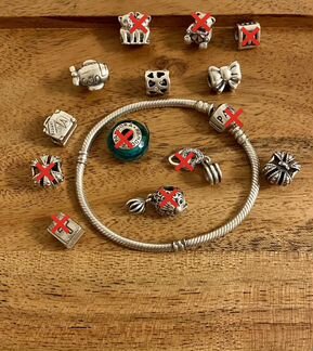 Pandora браслет и шармы пандора