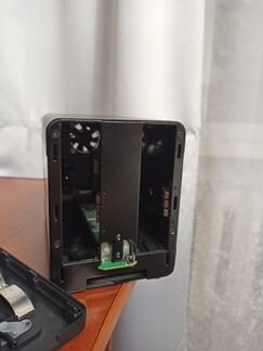 Сетевой накопитель (NAS) D-Link DNS-323