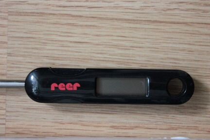 Цифровой термометр Reer