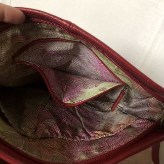 Сумка кожаная красная Sak