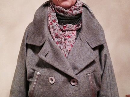 Пальто серого цвета