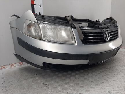 Передняя для Volkswagen Passat 5