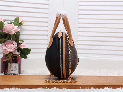 Сумка louis vuitton egg souple новинка в форме яйц