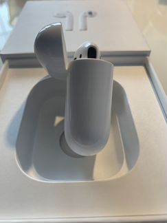 Беспроводные наушники AirPods 2 поколение