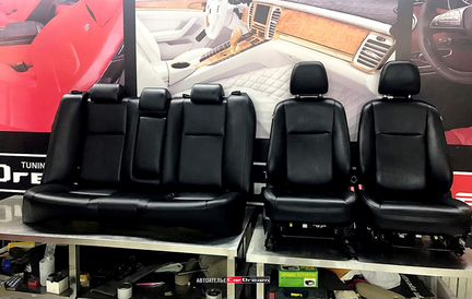 Сиденья кожаные новые Toyota Camry v50/v55