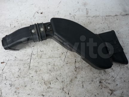 Воздухозаборник Mitsubishi Outlander XL