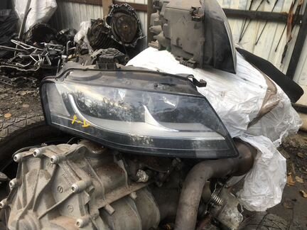Фара передняя правая Audi A4 b8 дорест