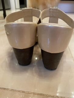 Босоножки Santini