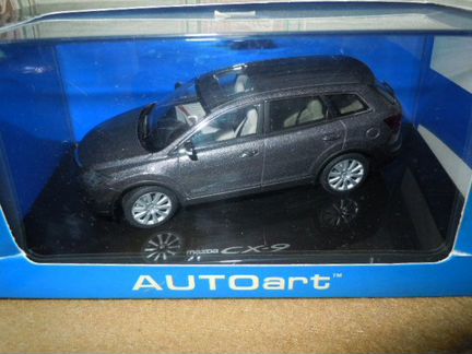 Mazda CX-9 autoart масштаб 143