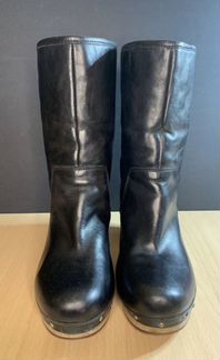 Кожаные сапоги UGG