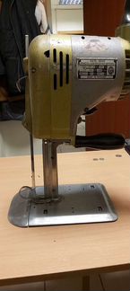 Сабельный нож для раскроя ткани Csepel Muvek