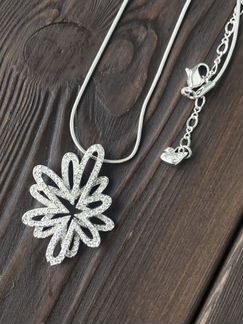 Подвеска Swarovski снежинка
