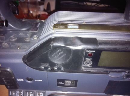 Профессиональная камера Sony DSR 390P Комплект