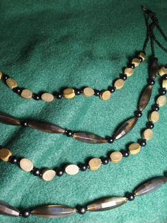 Бусы из агата с деревянными вставками