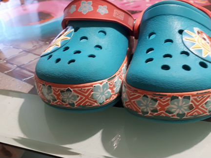 Crocs c8