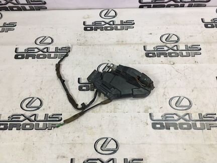 Замок двери задний правый Lexus Ls430 UCF30 3uzfe