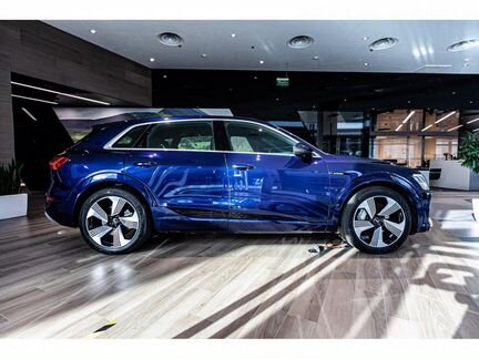 Audi e-tron AT, 2020