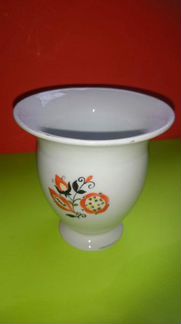 Фарфоровая вазочка 