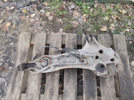 Рычаг подвески задний правый Honda Civic Ferio EG8