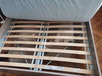 Кровать двухспальная IKEA 160 х 200
