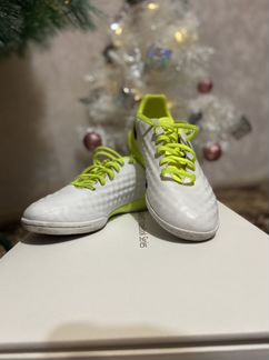 Игровая обувь для зала nike magistax finale