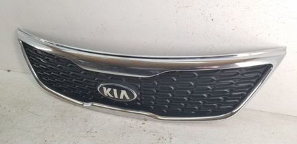 Решетка радиатора передняя Kia Rio 2 2009