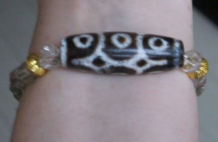 Браслет с 9-ти глазой бусиной Дзи и кварцем