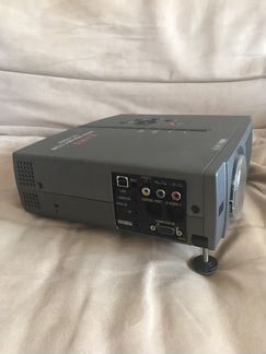 Проектор Eiki LC-XM4