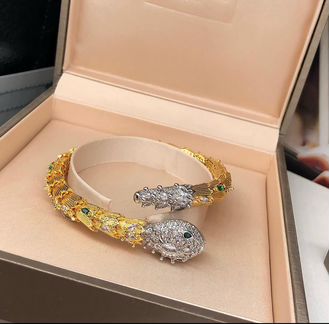Коллекция Bvlgari Luxury серьги. браслет