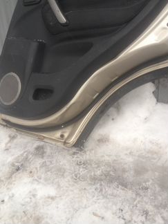 Toyota RAV 4 (00-05) дверь правая задняя