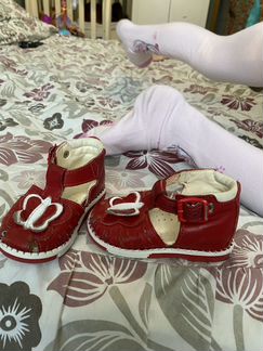 Босоножки для девочки