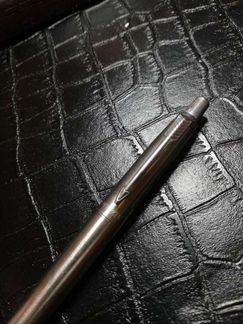 Ручка parker made in UK T I золотая