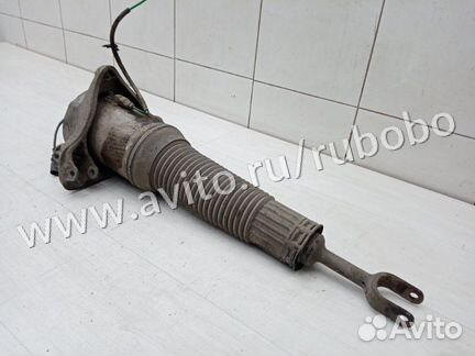 Амортизатор передний пневмо передний правый Audi