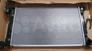 Радиатор охлажения Тойота Лексус