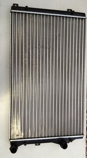 Радиатор охлаждения Гольф 5 6 Пассат B6 CC Туран