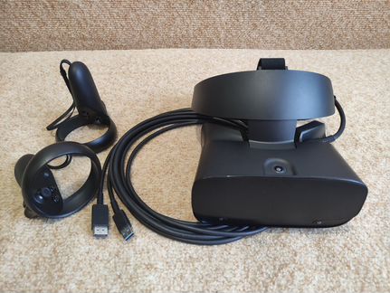 Oculus Rift S шлем виртуальной реальности