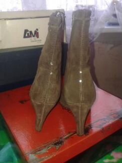 Осенне-весенние Коричневые полусапожки р-р 38