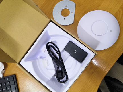 Ubiquiti UAP-AC-LR Точка доступа 2.4+5 ггц, 802.11