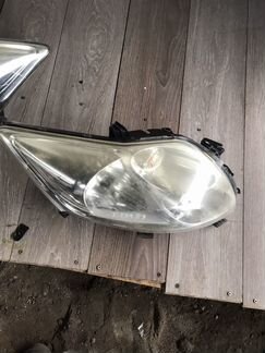 Фара Тойота Аурис Toyota Auris E150 06-12гг