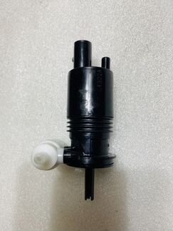 Насос бочка омывателя Mercedes w164 ML-GL 16486000