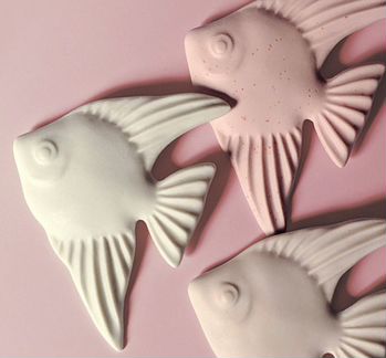 Фарфоровая брошь