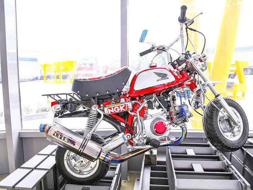 Мотоцикл златоуст. Ducati st2. Red Baron мотоцикл. Ducati st2 тюнинг. Мотоцикл красный Барон.