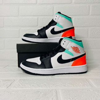 Кроссовки Nike Air Jordan 1
