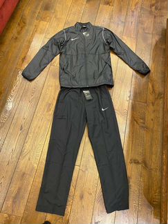 Костюм ветрозащитный nike