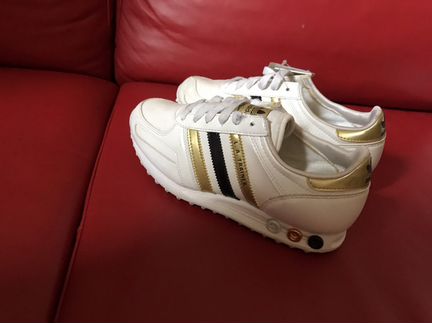 Кроссовки adidas