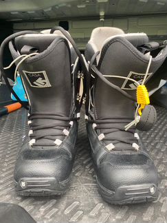 Сноубордические ботинки Burton 38